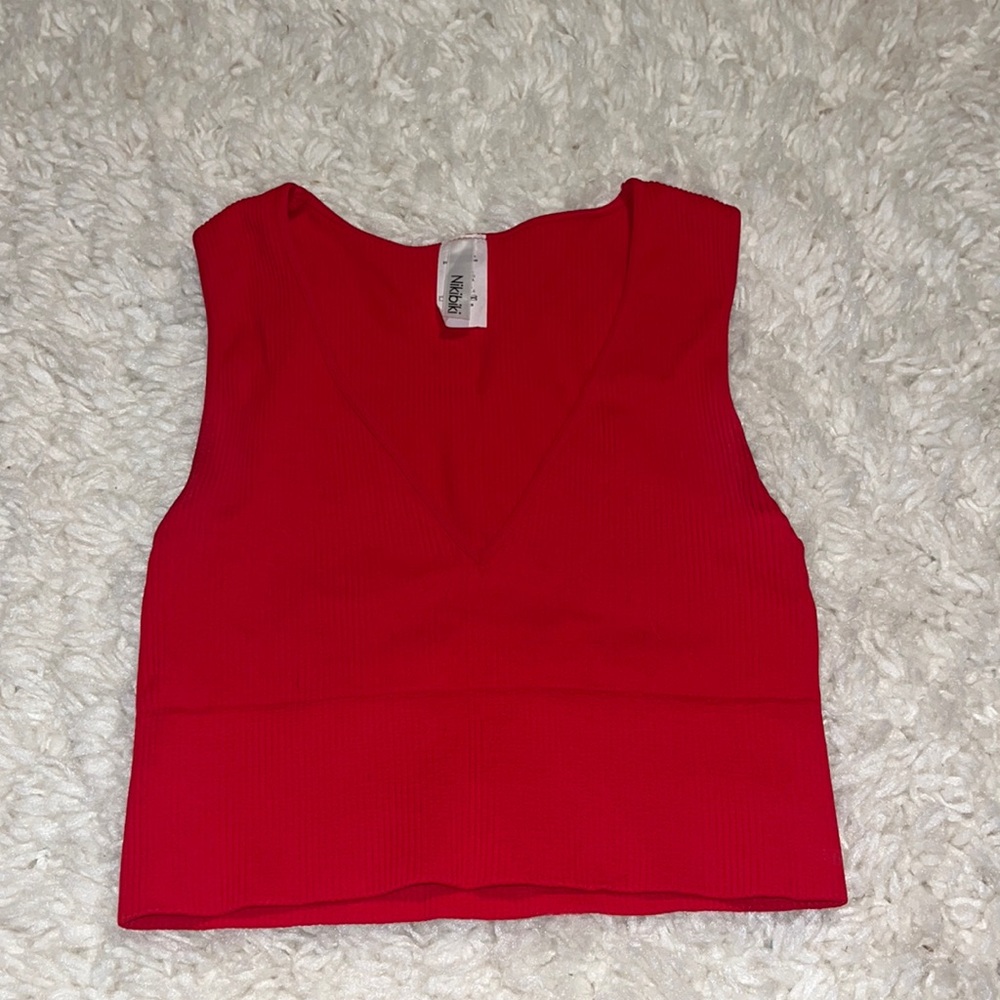 v neck tank💗